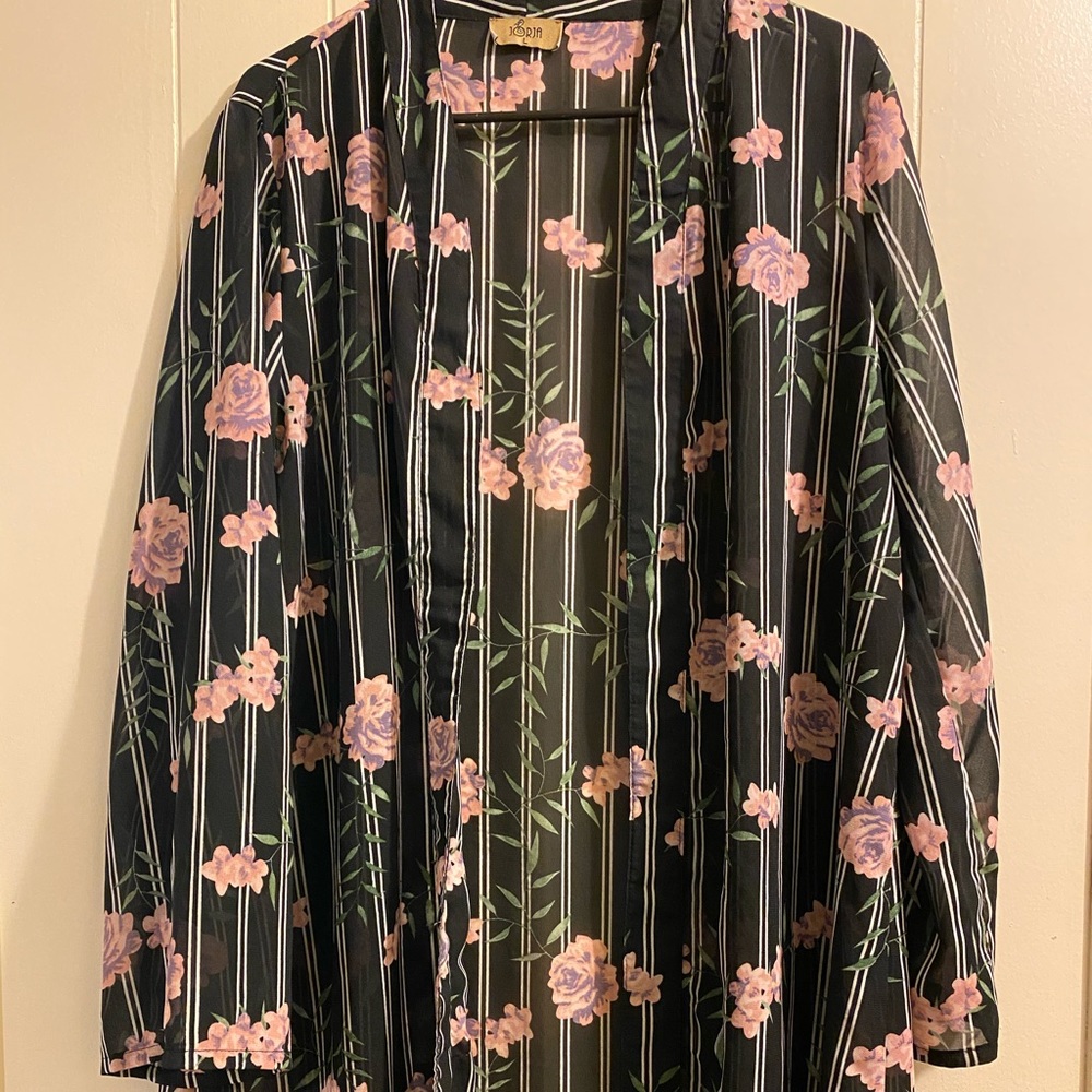 Floral cardigan 🌷🌑